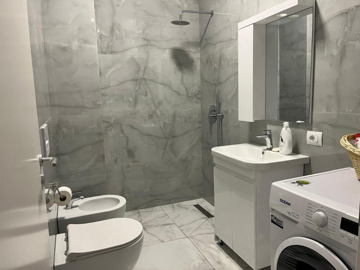 Comfy Nest Apartment- Free Parking Tirana Kültér fotó