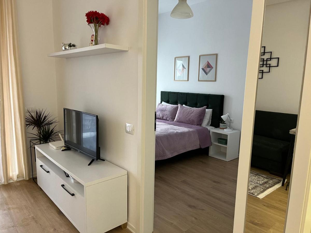 Comfy Nest Apartment- Free Parking Tirana Kültér fotó